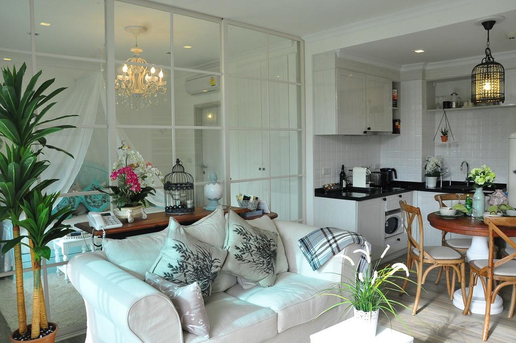 Summer Hua Hin Condominium Room photo
